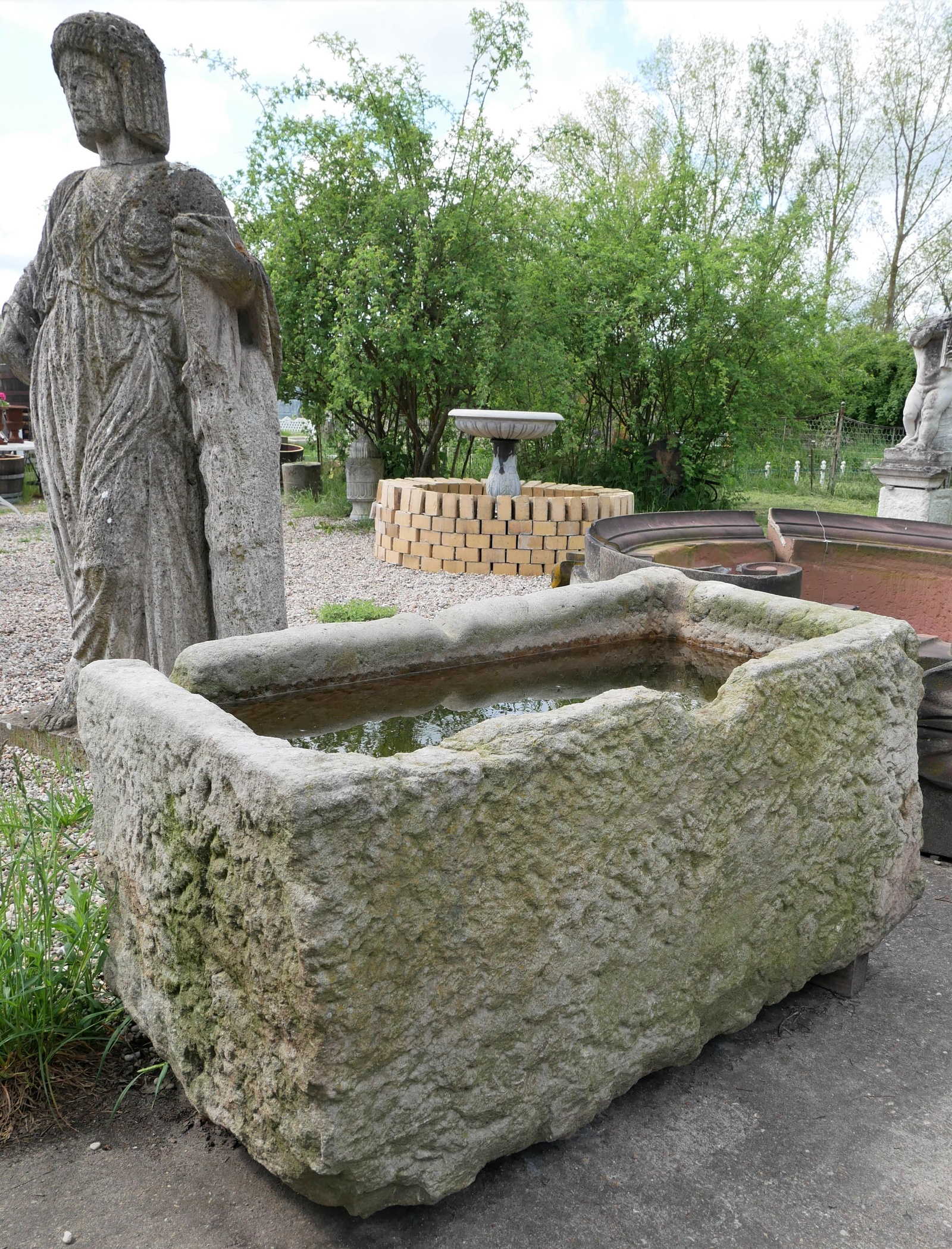Große eckige Brunnenschale Sandstein Historische