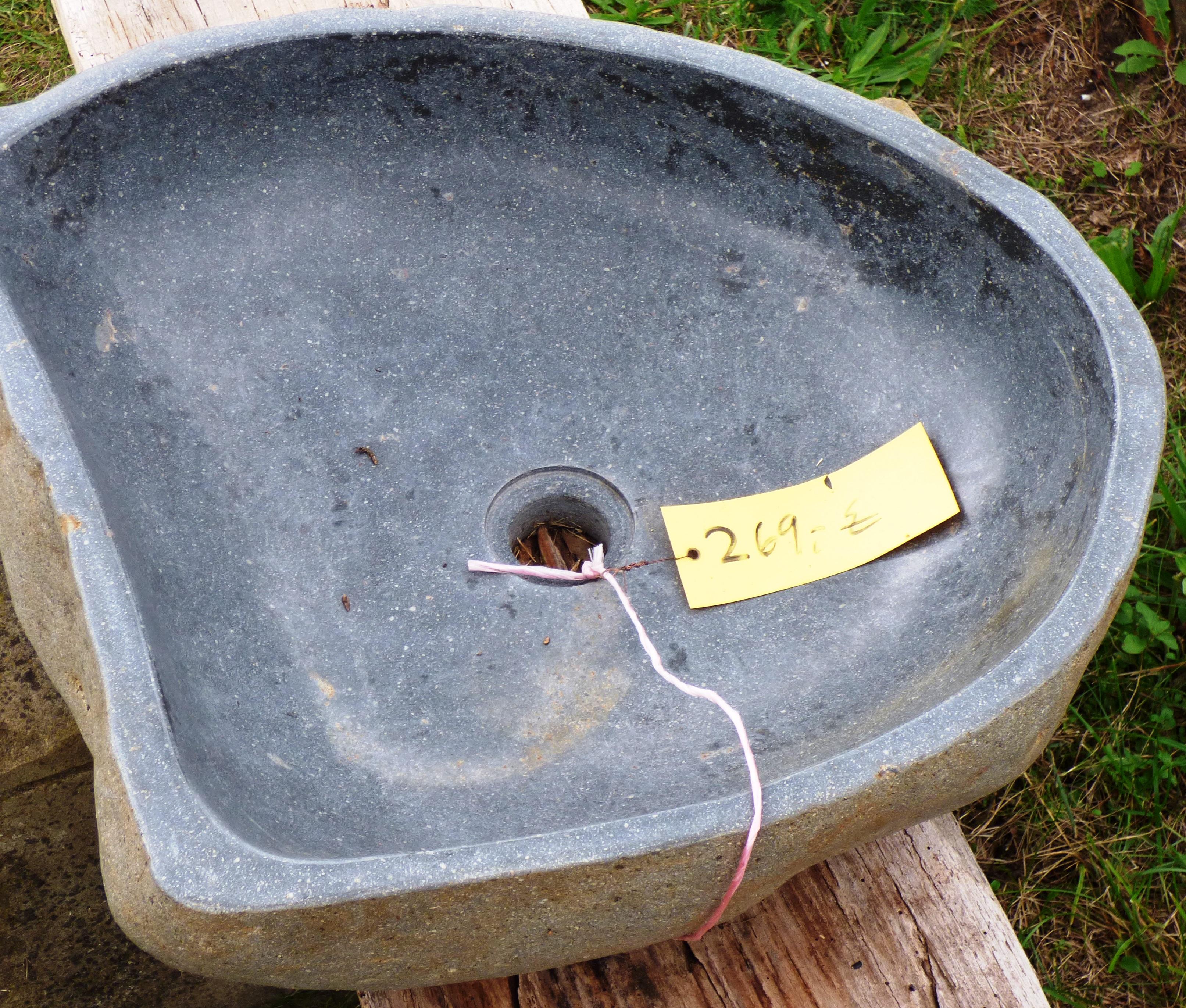 Garten Waschbecken aus Flusskiesel Historische Bauelemente Jetzt
