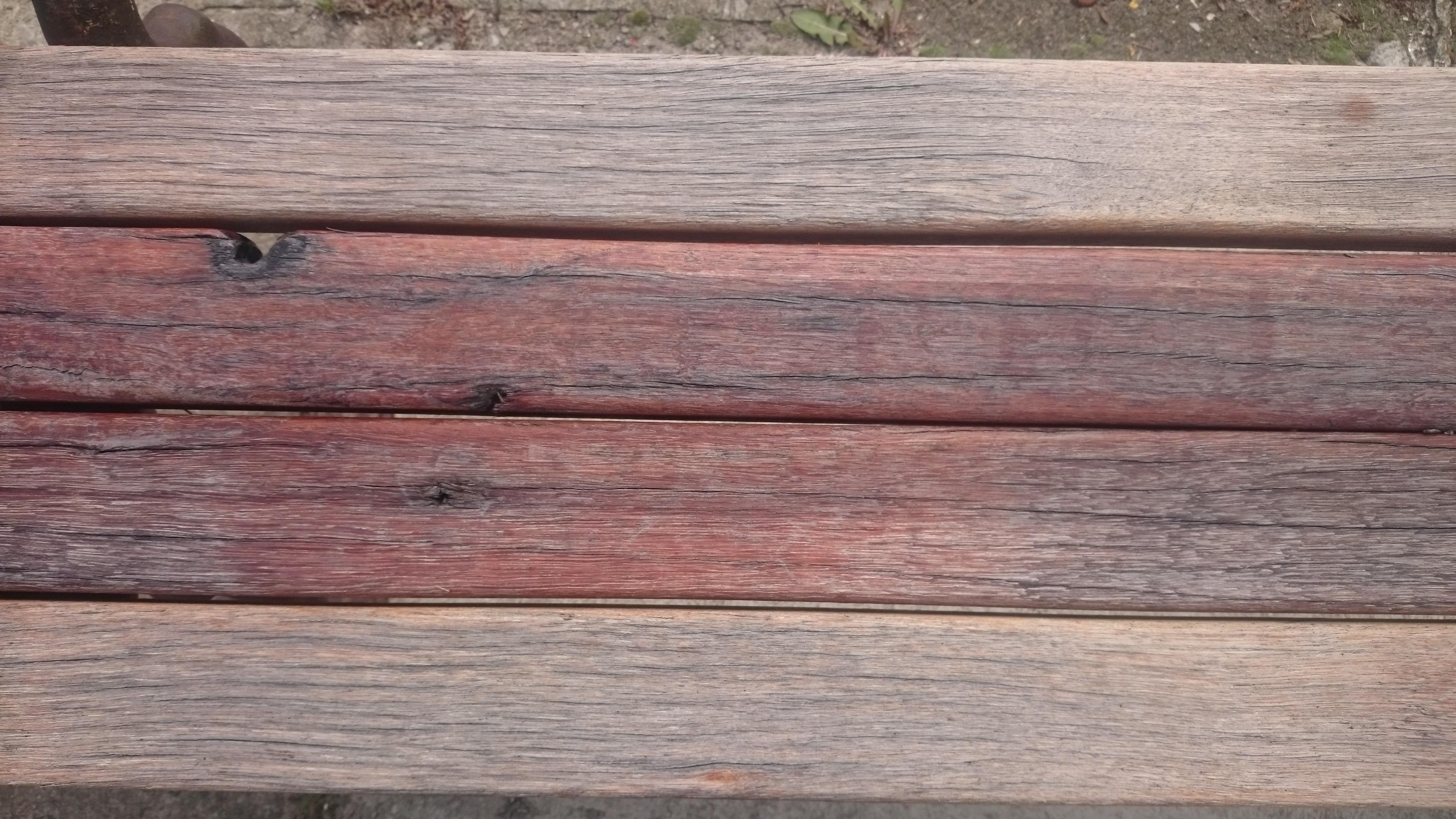 Gartenbank mit Gusseisenfüßen | Historische Bauelemente | Jetzt online